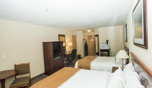 Queen Room with Two Queen Beds - Non-Smoking