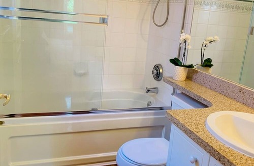 Richmond House | Large cozy room in central Richmond w. separate entrance
