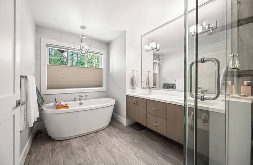 Canyon Heights House | Family friendly A/C home steps from all the adventures of the North Shore
