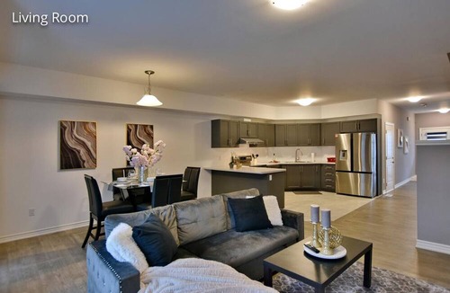 The Blue Mountains House | Vacation Home Close to the Blue Mountains Ski Destination - 104 Delphi Lane