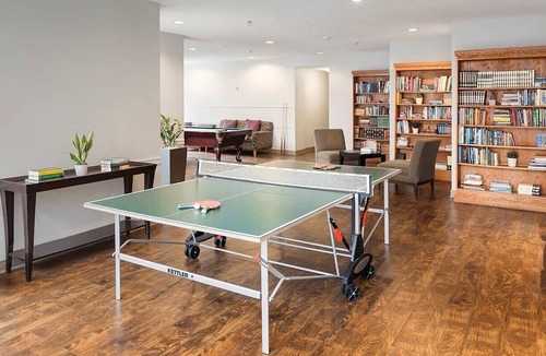 Yaletown Condo | Modern 2BR Condo in central downtown with views