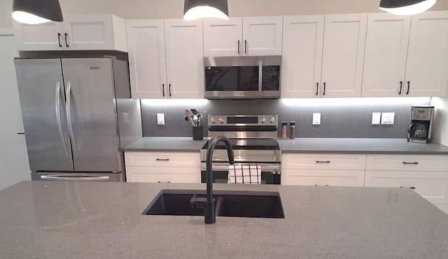 Skylark Family Friendly Home in Lake Country