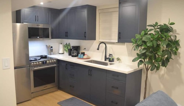 Modern 2-Bed Basement Retreat!