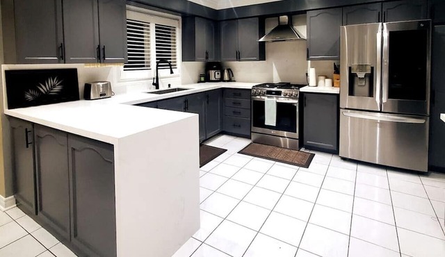 4 Bedroom House in Mississauga