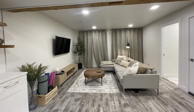 Back to basics at Bark & Olive. Close to all amenities. Relax in tranquil