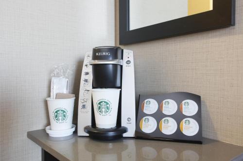 Pomeroy Inn Suites Fort John 