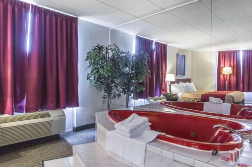 Econo Lodge Orillia 